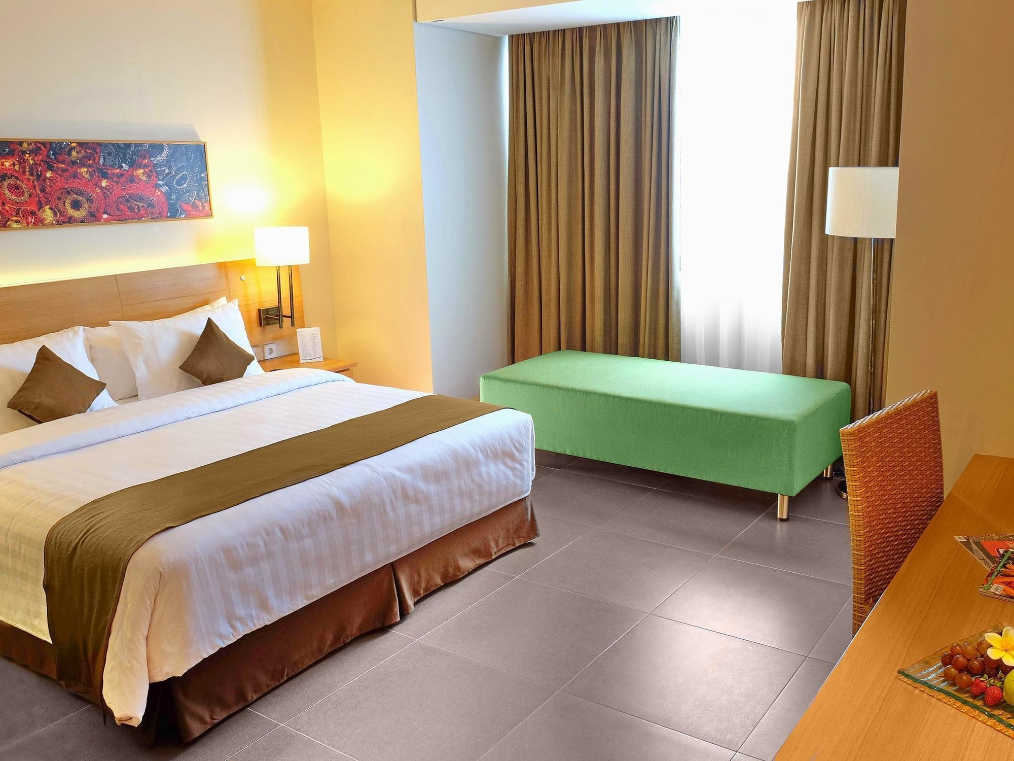 Aston Hotel